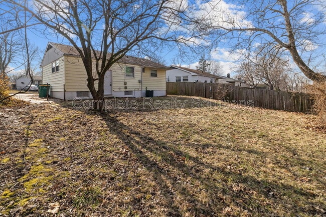 Building Photo - 135 Dundee Cir