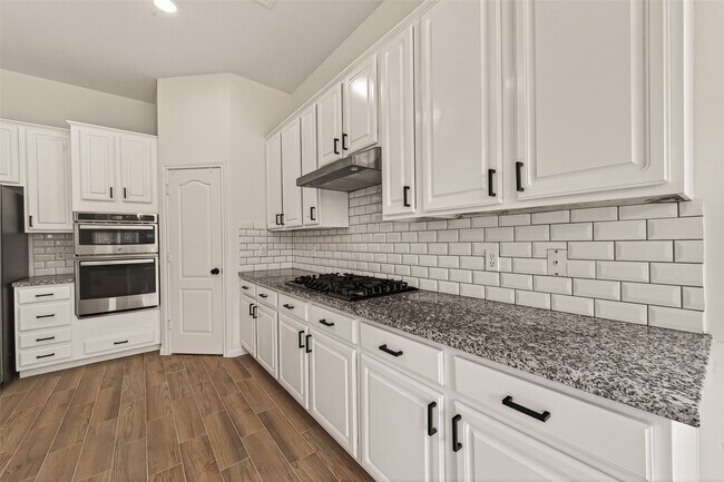 Building Photo - 3206 Shadowfern Ct