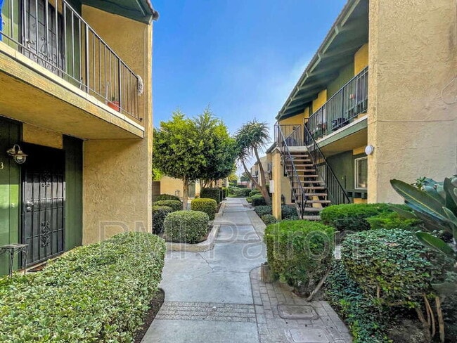 Building Photo - 21602 Belshire Ave