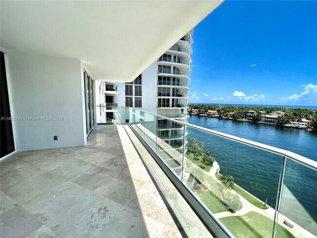 Building Photo - 19707 Turnberry Way