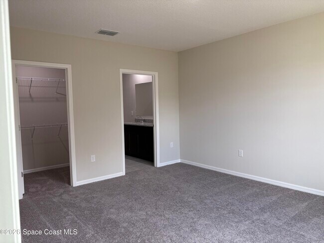 Building Photo - 474 San Filippo Dr SE