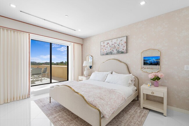 Building Photo - 150 Bradley Pl