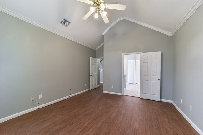 Building Photo - 440 Mystic Trail Loop