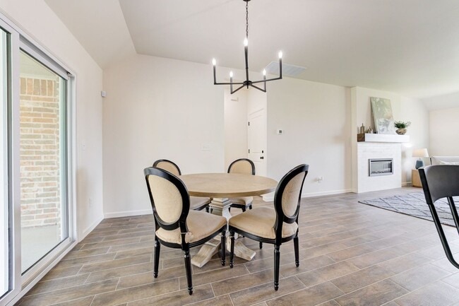 Building Photo - Brand New Home In Noble!