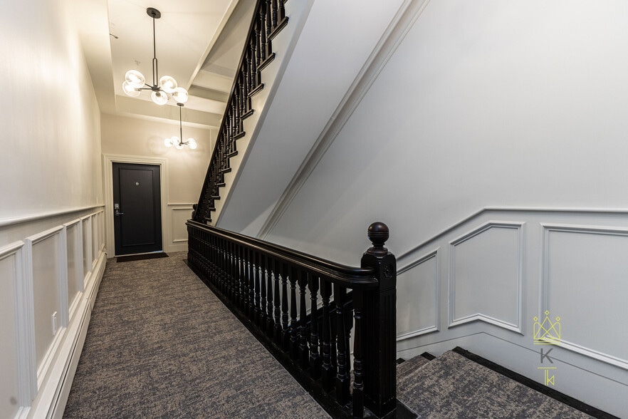 Building Photo - 85 Regent St