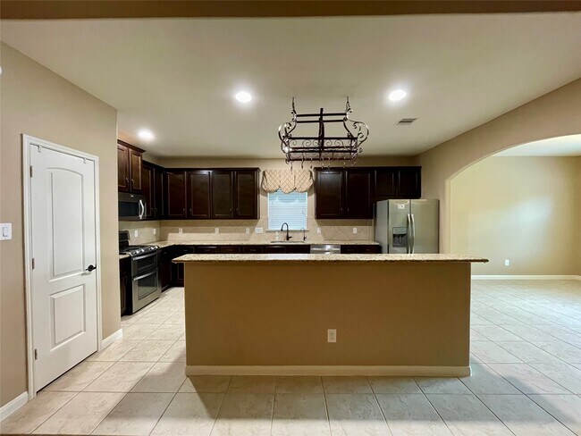 Building Photo - 2035 Borthwick Ln