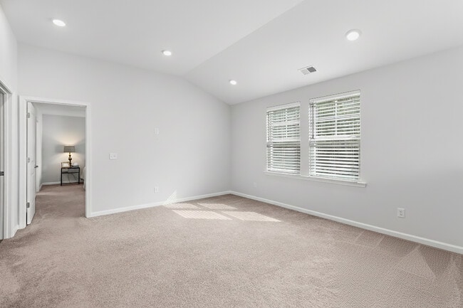 Building Photo - 246 Sessile Oak Rd