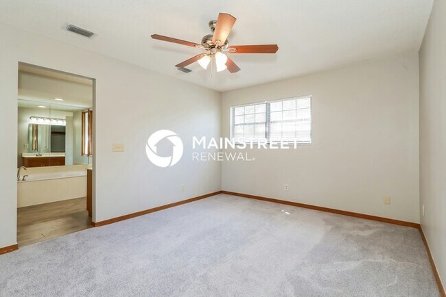 Building Photo - 3 Bedroom Pet-Friendly Home in Fleming Island, FL with Main Street Renewal