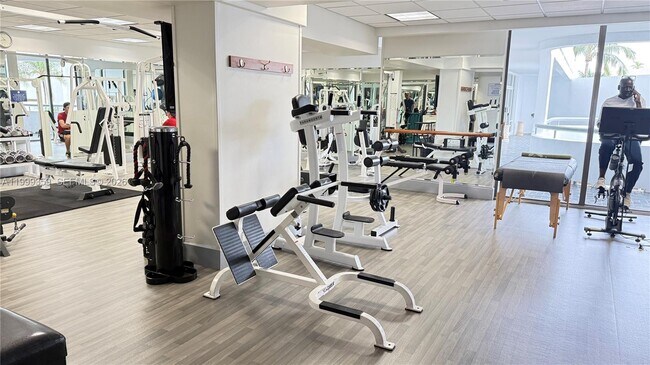 Building Photo - 19707 Turnberry Way