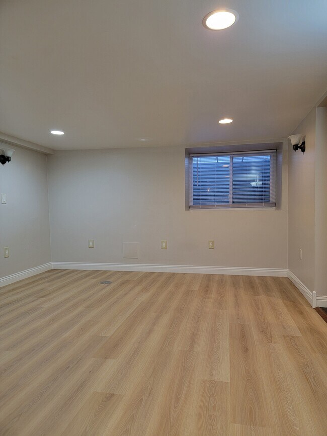 Bedroom - 310 Lewis St S