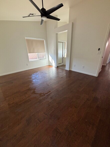 Building Photo - 15742 N 102nd St