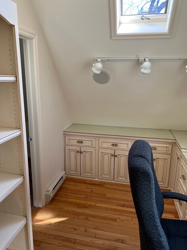 Study upstairs - other view - 27 S Riverview Hts