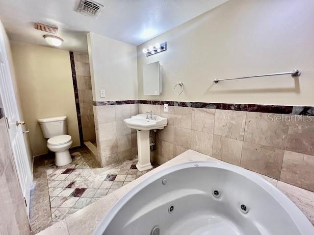 Building Photo - 3717 Cedarwood Dr