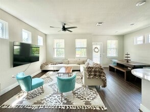 Building Photo - 7103 Silver Star Ln