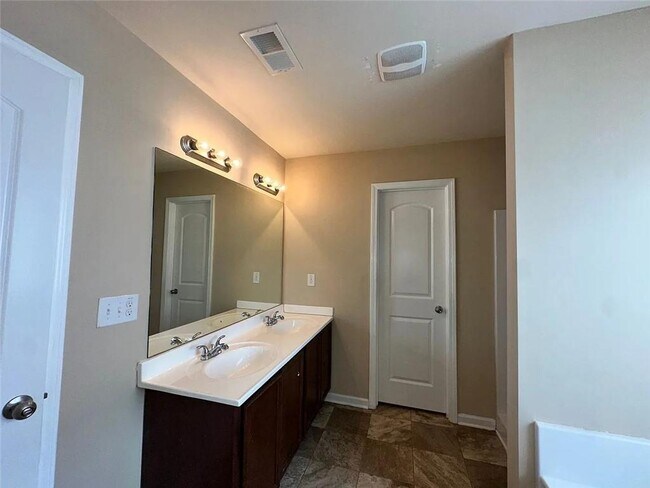 Building Photo - 1578 Onalee Dr