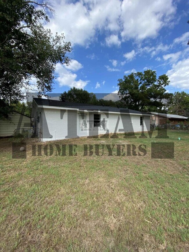 Building Photo - Very Cozy 3 Bed 1.5 Bath in Trinidad