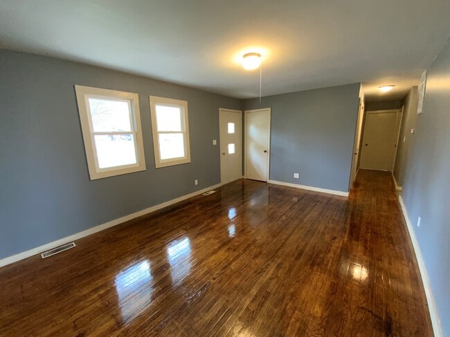 Building Photo - 205 North St