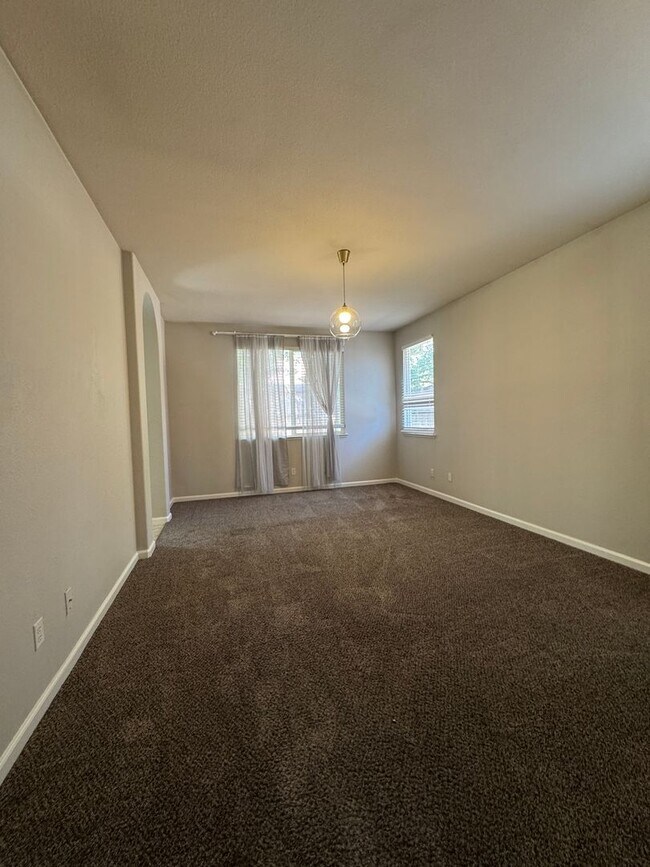 Building Photo - 11767 Arete Way