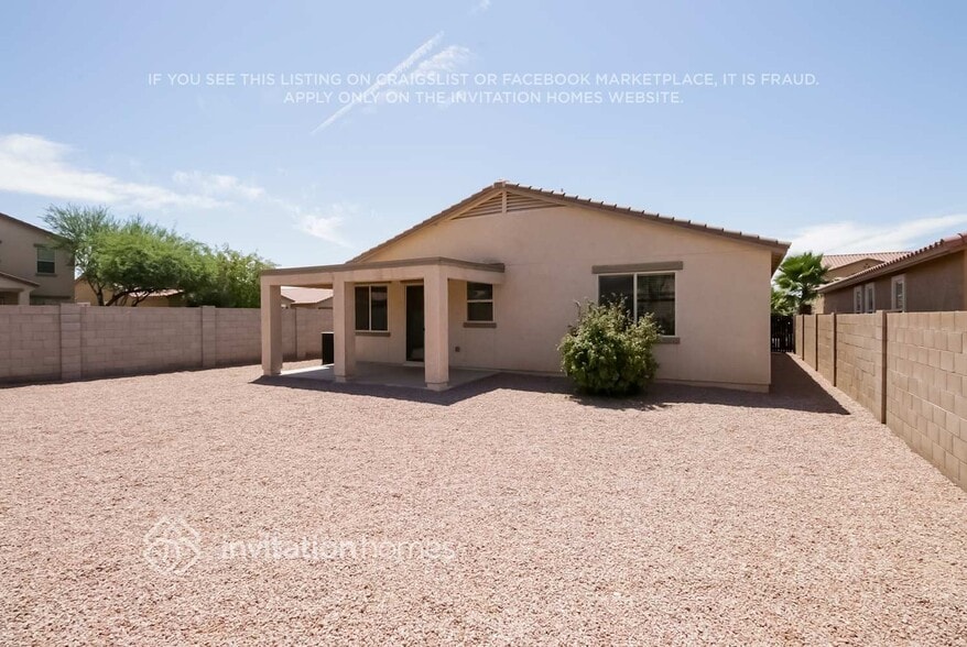 Building Photo - 4962 E Longhorn St