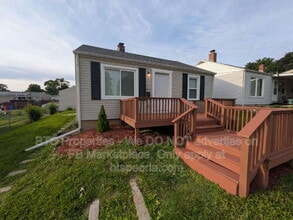 Building Photo - 813 E Sciota Ave