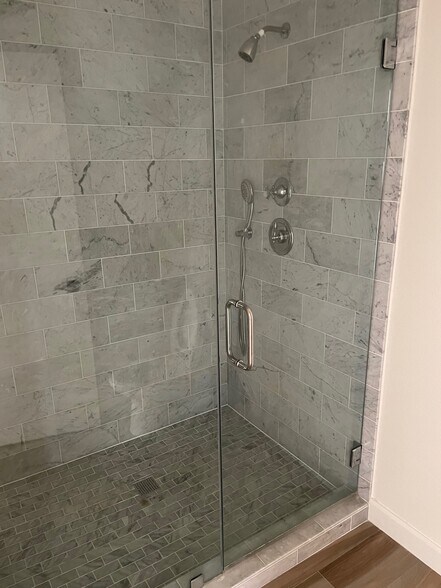 Building Photo - 17113 Palisades Cir