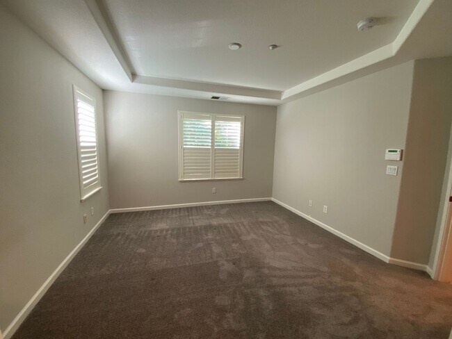Building Photo - 4057 Crandall Cir