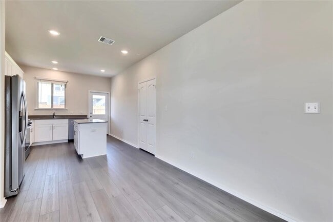 Building Photo - 117 Bird Cherry Wy