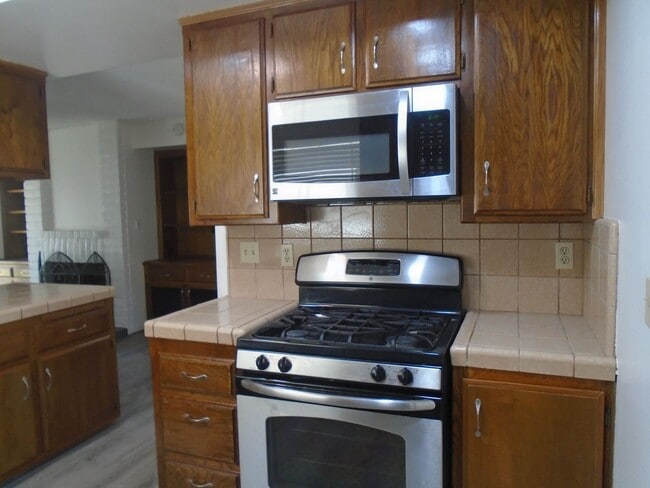 Building Photo - JUST REDUCED $100 PLUS MOVE IN SPECIAL...$...