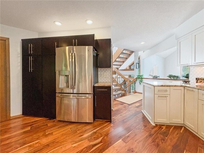 Building Photo - 13900 Hill Ridge Dr