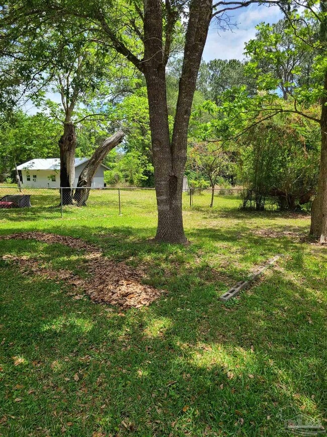 Building Photo - 6960 Klondike Rd