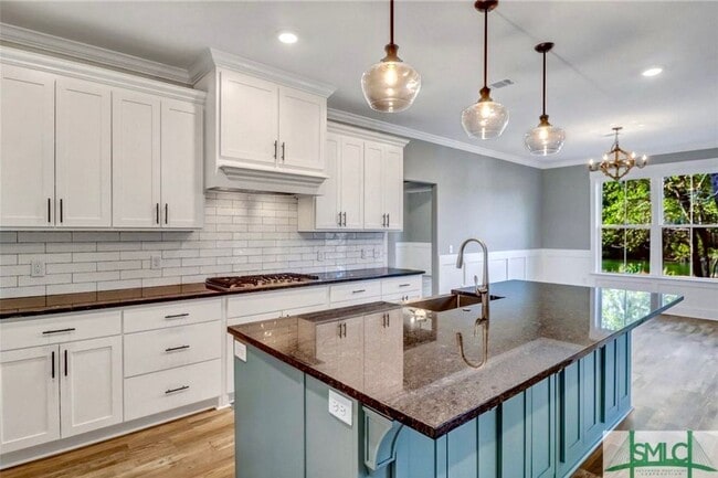 Building Photo - 421 Bear River Dr