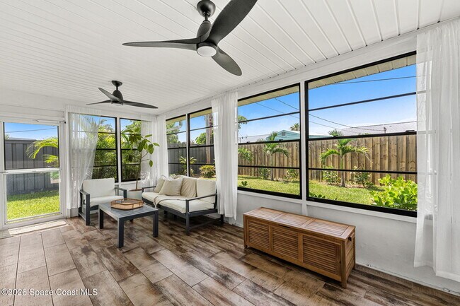 Building Photo - 440 Coconut Dr