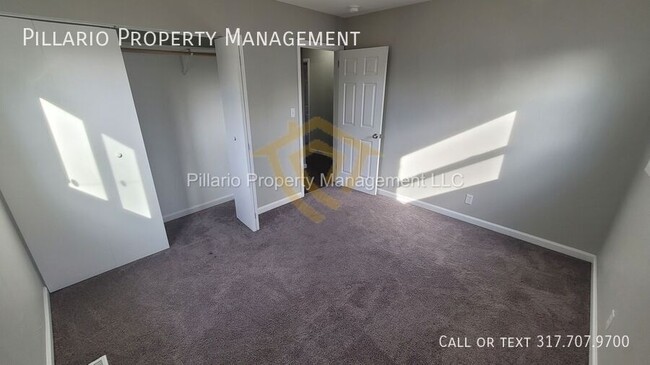 Building Photo - 2832 Manlove Ave