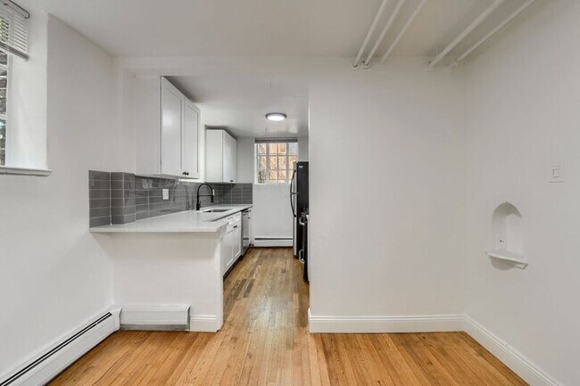 Building Photo - 2233 Kearney St