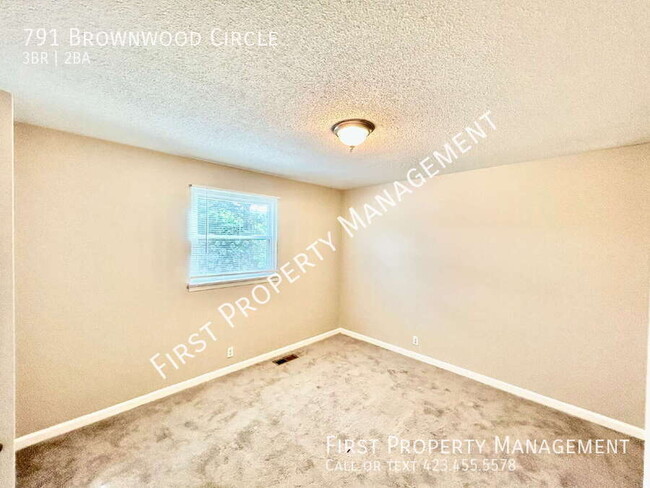 Building Photo - 791 Brownwood Cir