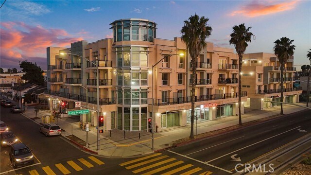 Building Photo - 1598 Long BCH