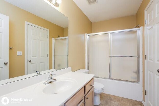 Building Photo - 209 NW 113th St, Kansas City, MO 64155