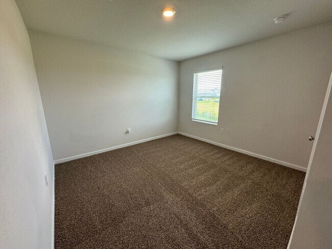 Building Photo - Pensacola/Beulah - Bridlewood - 5 bedroom, 3 bathroom w/ lawn care included