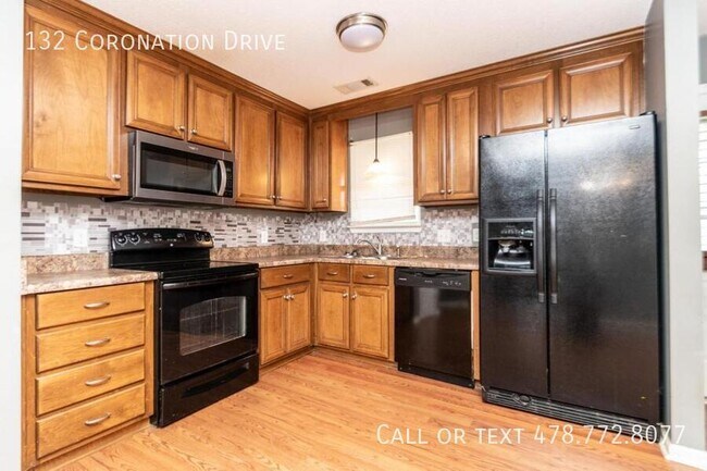 Building Photo - 132 Coronation Dr