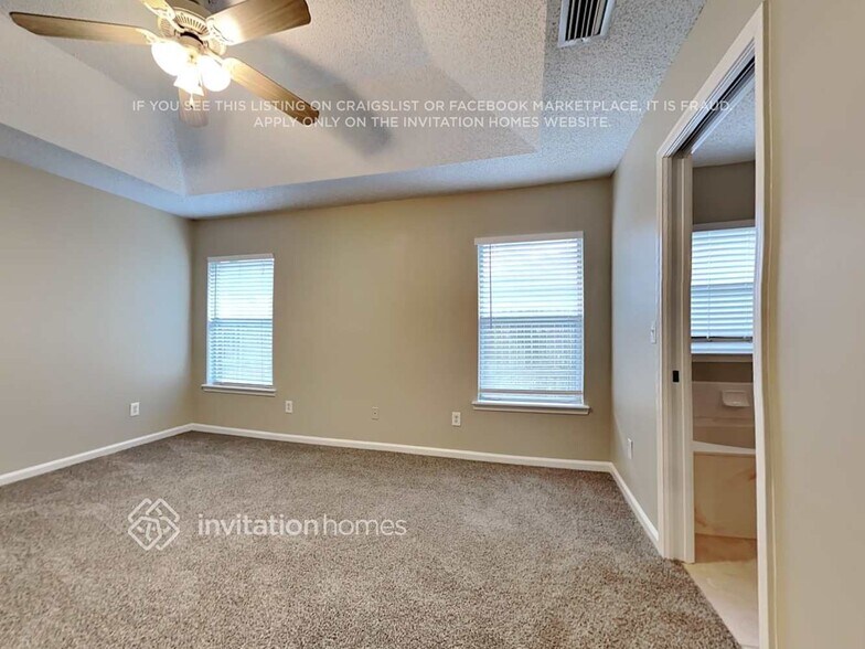 Building Photo - 3762 Woodbriar Dr