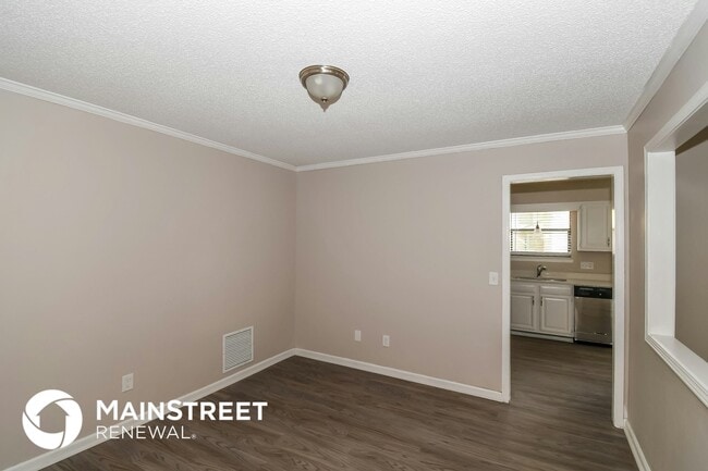 Building Photo - 13093 Silver Oak Dr