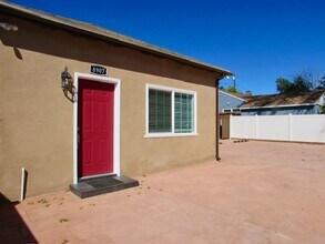 Building Photo - ADU-1 bedroom Utilities included Washer/Dryer/Refrigerator