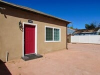 Building Photo - ADU-1 bedroom Utilities included Washer/Dryer/Refrigerator