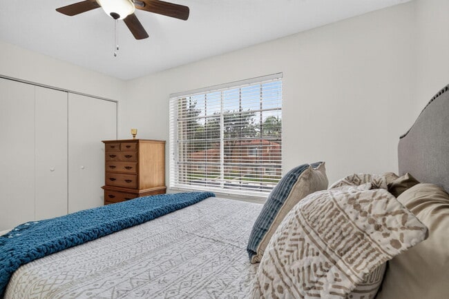 Building Photo - 9899 Kamena Cir