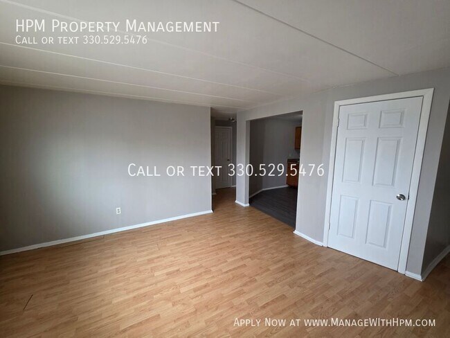 Building Photo - 1605 S Water St