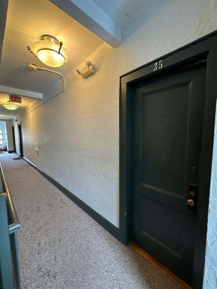 Building Photo - 5 Haskell St