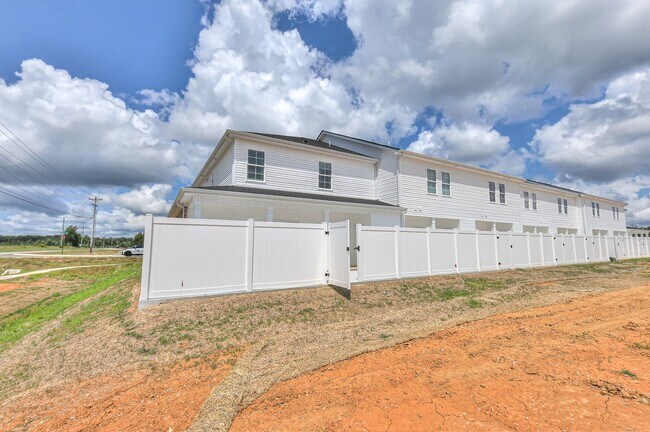 Building Photo - 22 Hardwood Rd