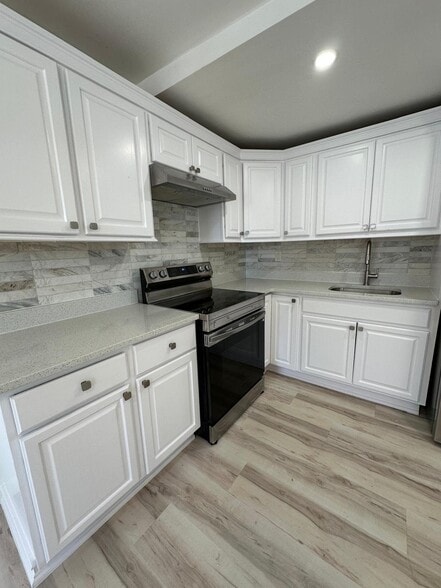 Building Photo - 80 5th Ave