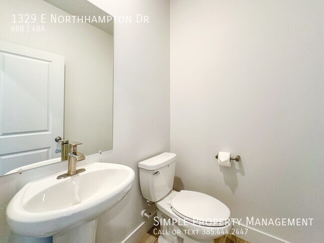 Building Photo - 1329 Northhampton Dr