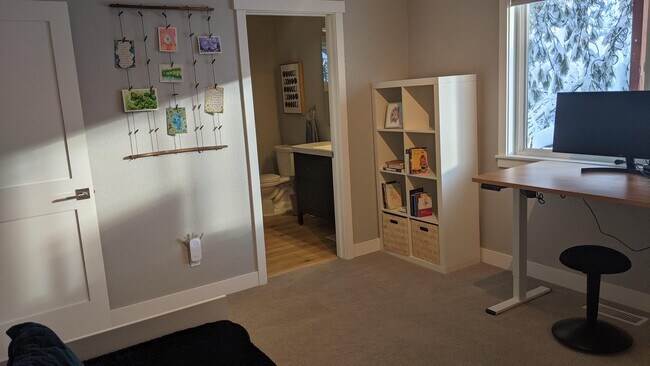 Building Photo - 1661 Choctaw St